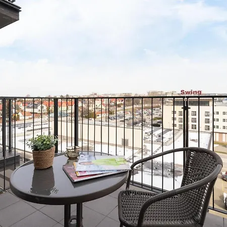 Apartment Dobrego Pasterza With Balcony Cracow By Renters