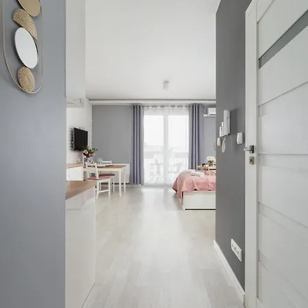 Apartment Dobrego Pasterza With Balcony Cracow By Renters