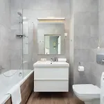 Dobrego Pasterza With Balcony Cracow By Renters Appartement Krakau