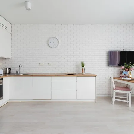 Lejlighed Dobrego Pasterza With Balcony Cracow By Renters Kraków